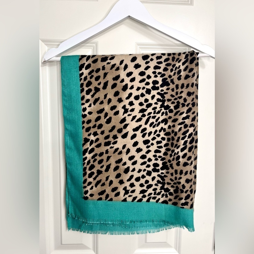 Oversized Cheetah Print Scarf with Teal Border - Picture 2 of 3